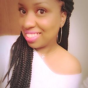 Meet your Posher, Cierra